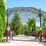 Cosher - Gardenia Palace 9 Free Parking Apartment *