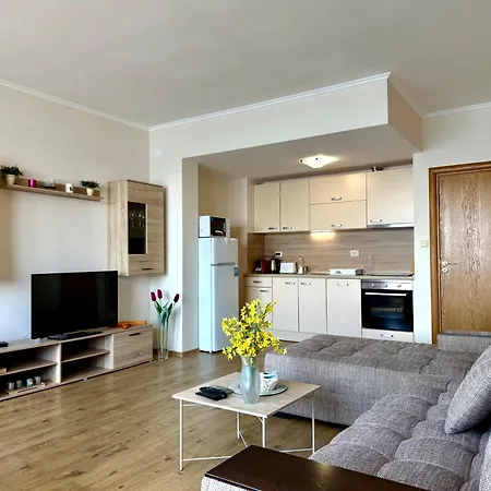 Apartman Cosher - Gardenia Palace 9 Free Parking